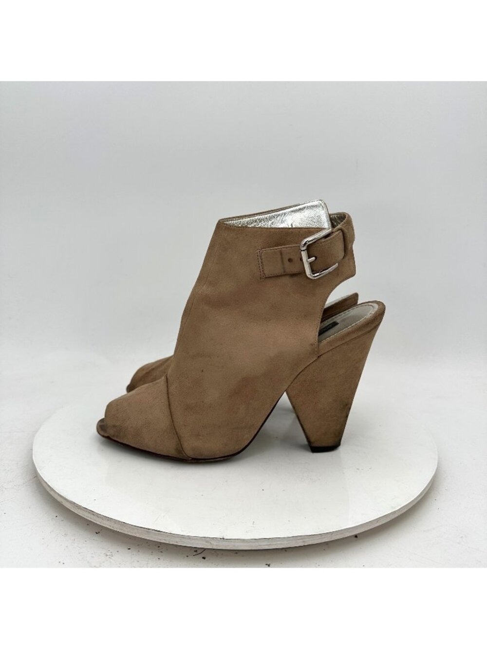 Dolce & Gabbana Women Size EU 38.5 US 8.5 Beige Leather Chunky Heel Buckle Boot